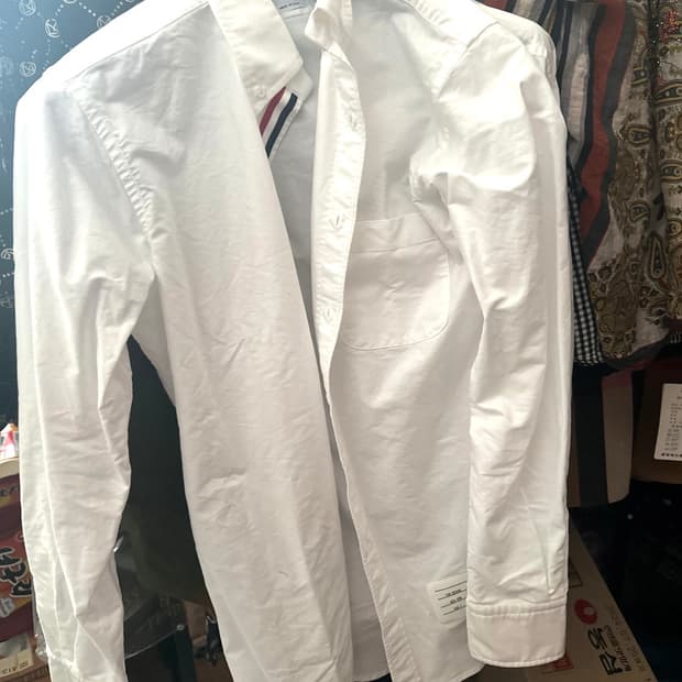 톰브라운셔츠 4사이즈