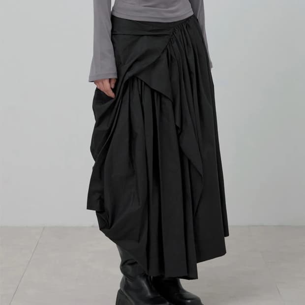 플레어업 어시메트리컬 드레이프 레이어드 롱 스커트