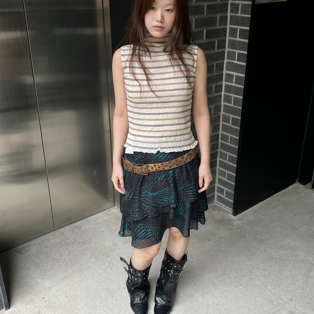 Hiroko bis 히로코비스 플리츠 탑 베이지
