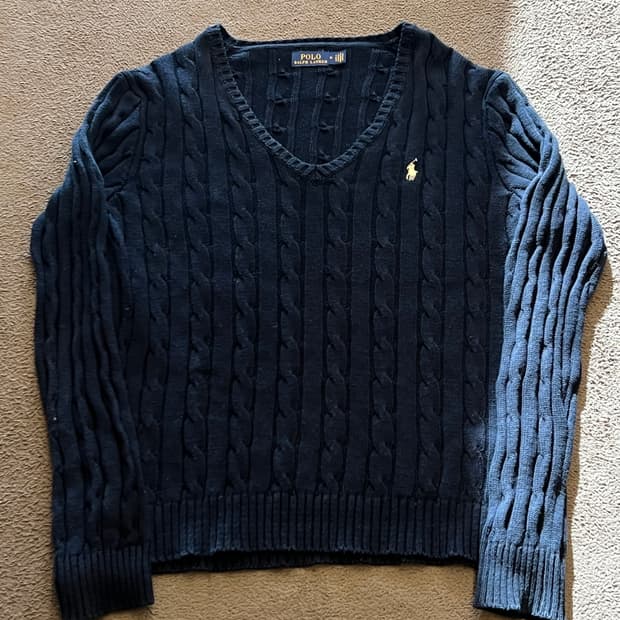 폴로 랄프로렌 꽈배기 브이넥 니트 처분 