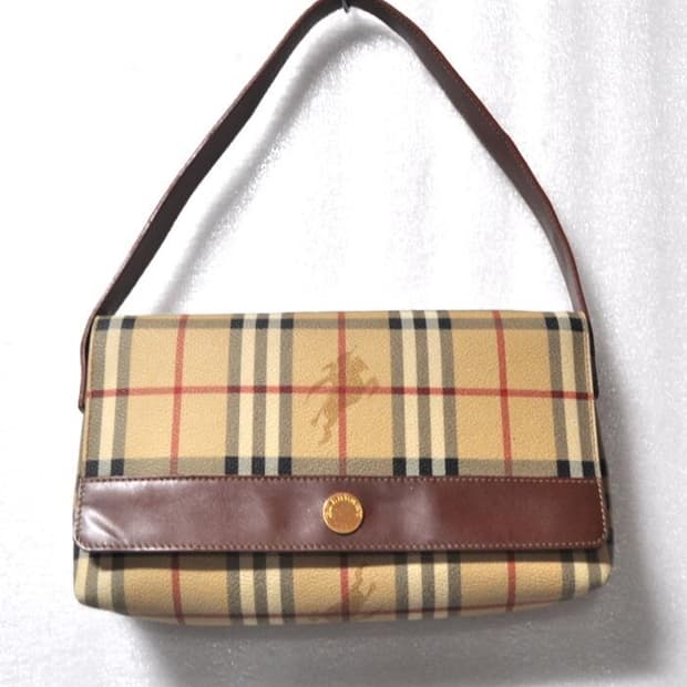 버버리/여성노바체크숄더백(정품)