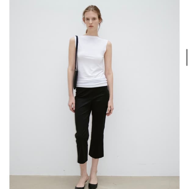 새상품)모노하 크롭 슬림 팬츠 카프리팬츠Cropped Slim Pants