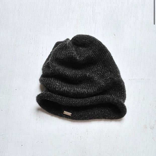Mono prive Textured Roll Long Beanie