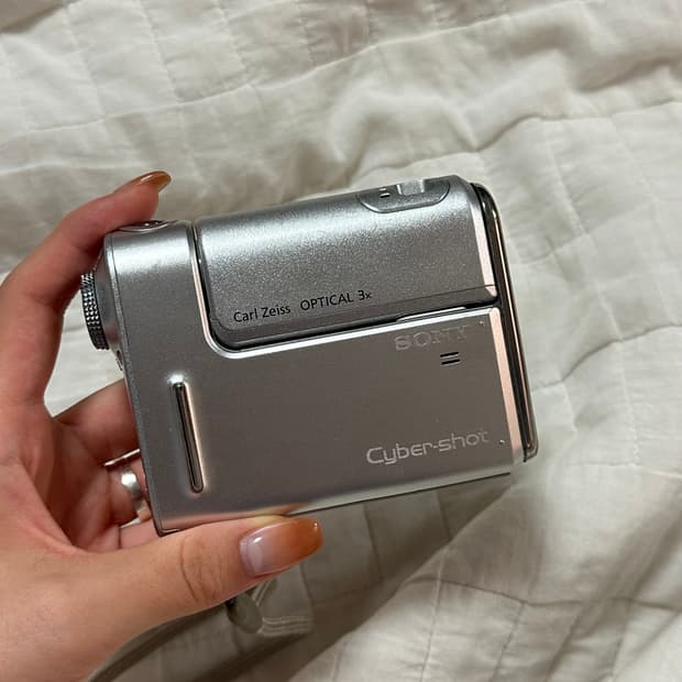 소니 사이버샷 DSC-F88 디카