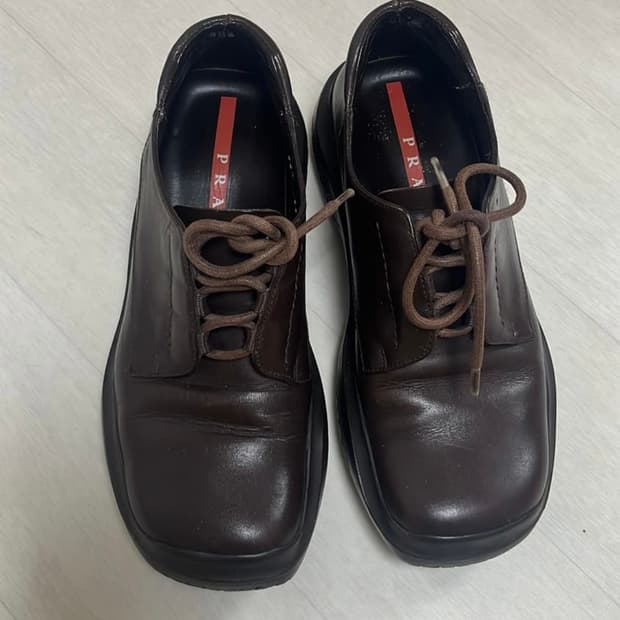 프라다 더비슈즈 