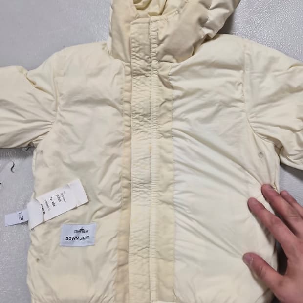 스톤아일랜드 6세 아이보리 패딩