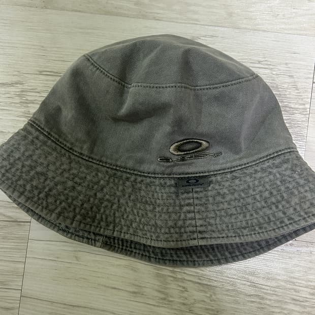 [Free] 00s 오클리 아카이브 버킷햇 가먼트 다잉
