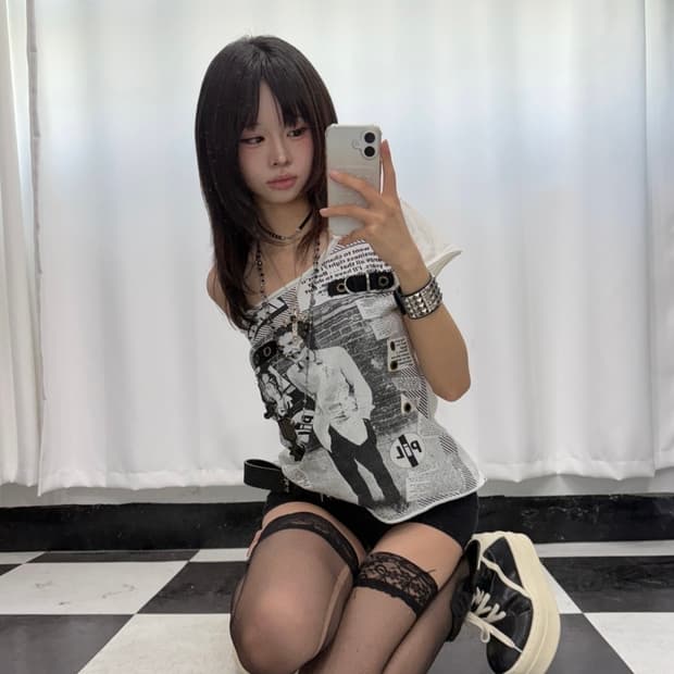 🎸화이트 펑크 프린팅 티셔츠🎸