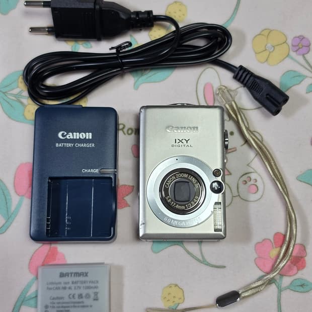 Canon IXY70