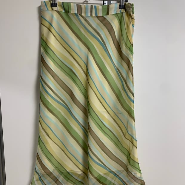 패턴 플레어 스커트