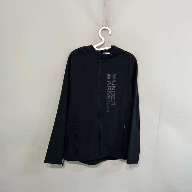 언더아머 남성 바람막이 L
