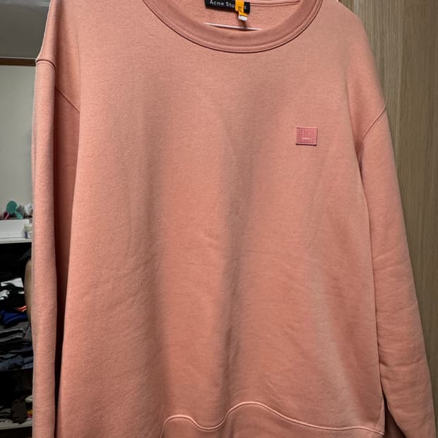 아크네 스튜디오 페어뷰 맨투맨 L