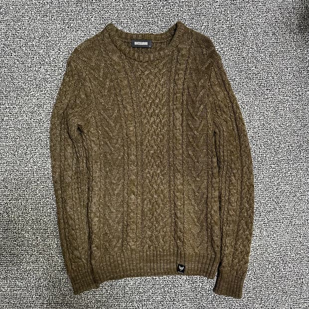 (M) 버카루 꽈배기 니트