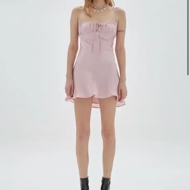 스푸닝 (글로니) 핑크 새틴 슬립 드레스 1회 착용