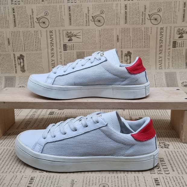 아디다스 코트밴티지 여성스니커즈225