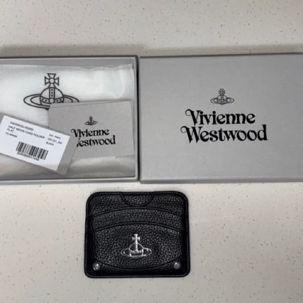 비비안 웨스트우드 하프문 카드지갑 블랙
