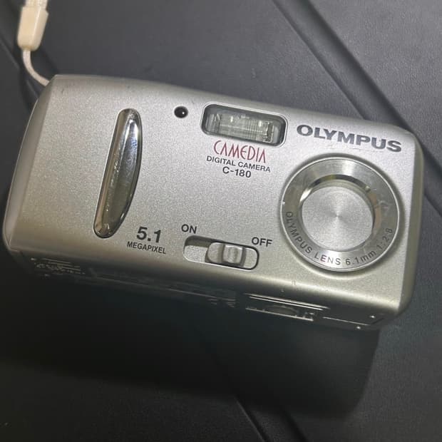 올림푸스 카메디아 c-180 디카