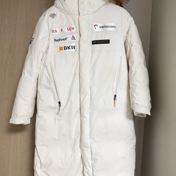 데상트 40주년 한정판 롱패딩