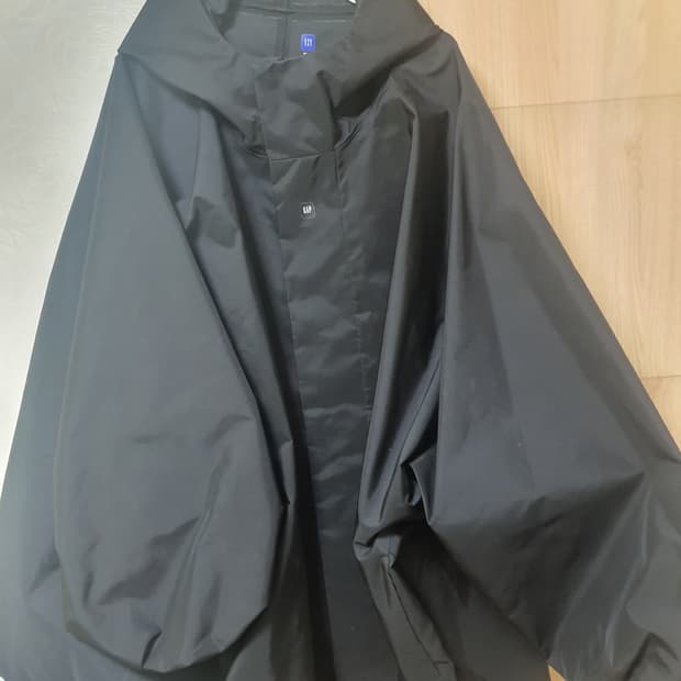 이지갭 바이 발렌시아가 티컷 파카 m