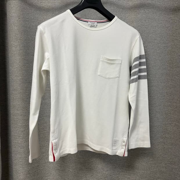  (2) 톰브라운 4선완장 롱슬리브 화이트 