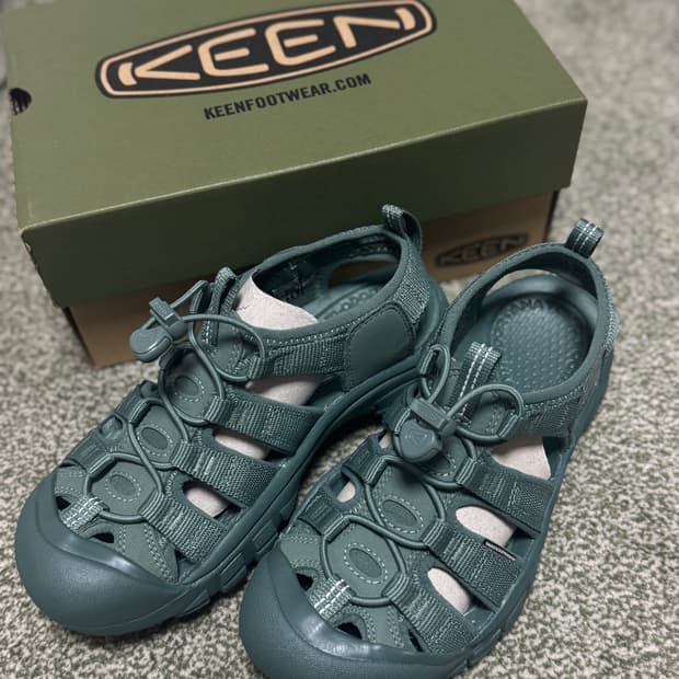 (235) Keen 킨 뉴포트 h2 다크그린 새상품