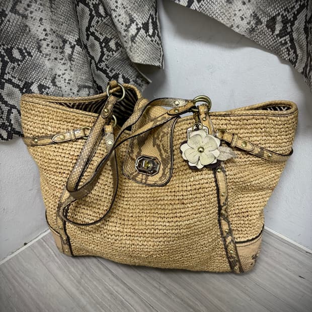 [Coach Y2K] Beige Flowers Detail Over-Si
