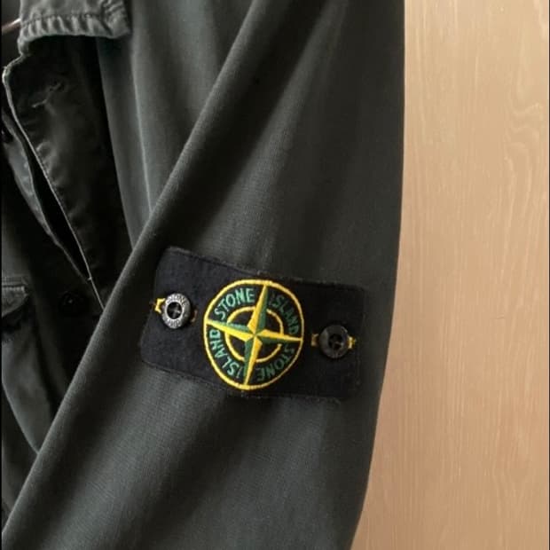 스톤아일랜드 올드이펙트 오버셔츠 19fw(L)