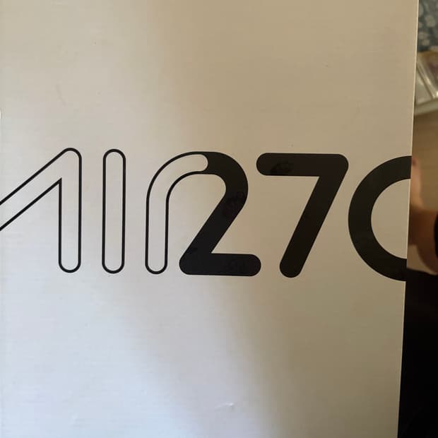 나이키 에어맥스 270 리액트