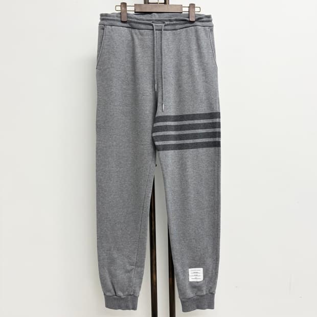 [4]톰브라운 사선완장 트레이닝 팬츠 