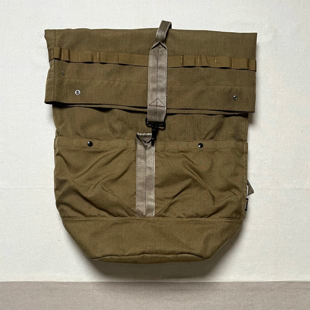 Ends and means refugee duffle bag 앤즈앤드민즈