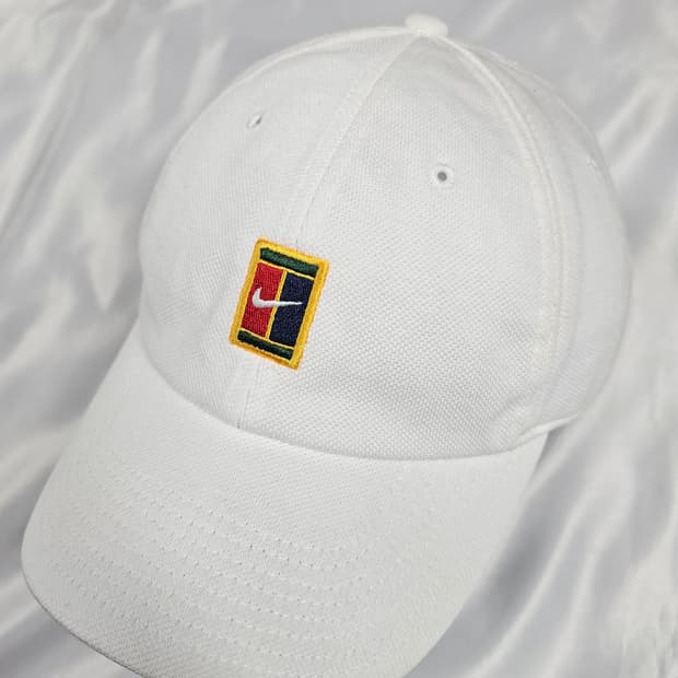 나이키테니스코트모자