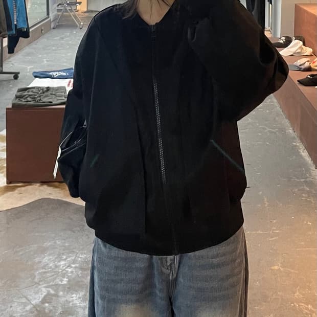 메종미네드 MA-1 블랙 항공자켓 H2433