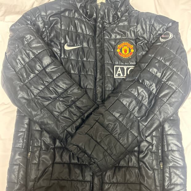 나이키 맨유 경량패딩