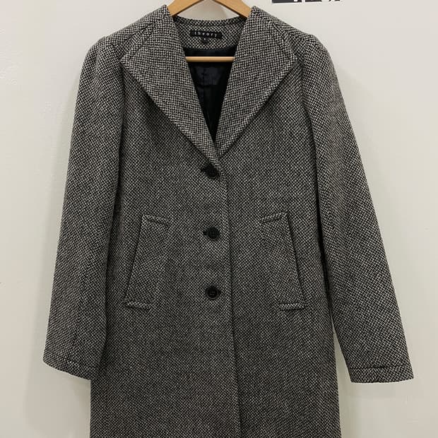 띠어리 카라리스 하프코트