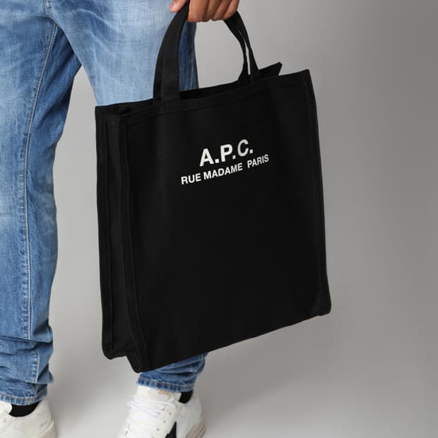 (새상품50%할인)APC 아페쎄 정품 리쿠퍼레이션 토트백 겸 숄더백 블랙