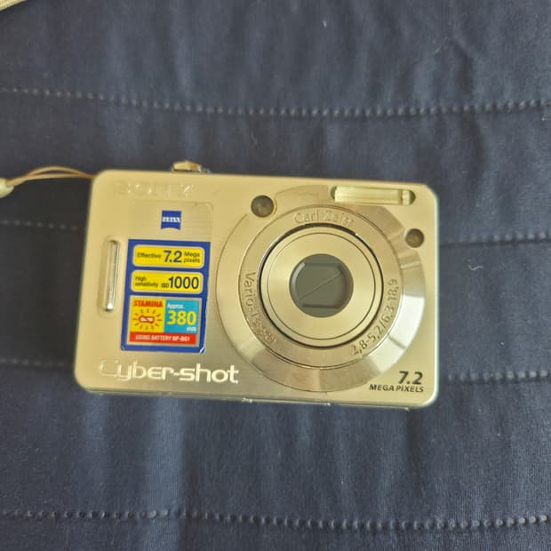 소니 사이버샷 dsc-w55 판매합니다.(a급)