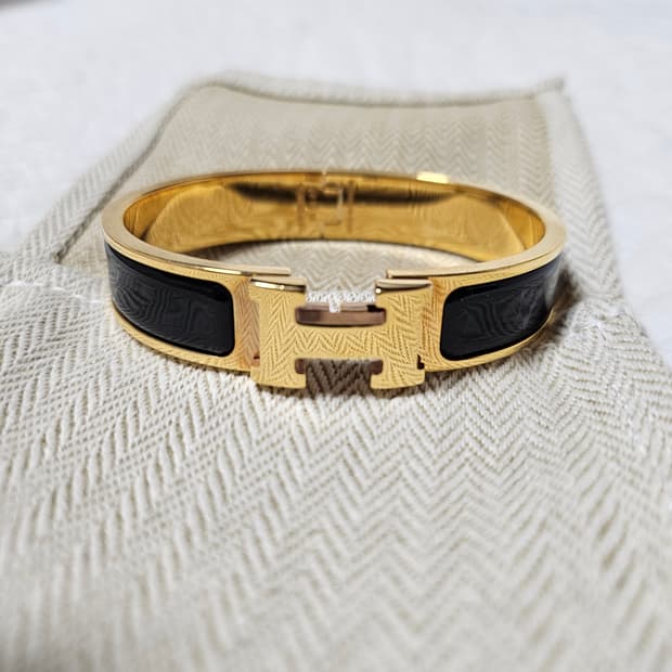 에르메스 클릭아슈 블랙골드