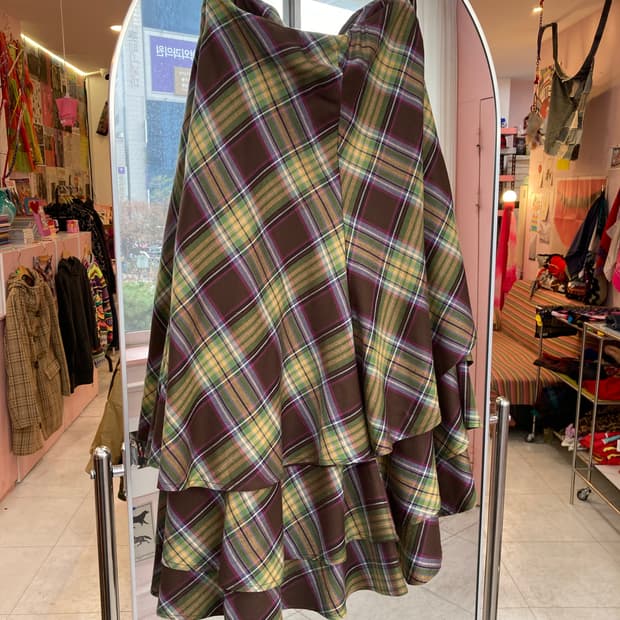 브라운 체크 언발란스 롱스커트