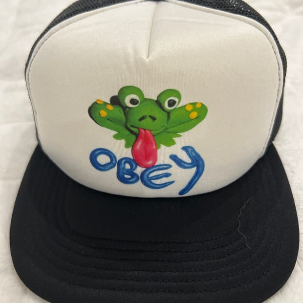 Obey 트러커 캡입니다