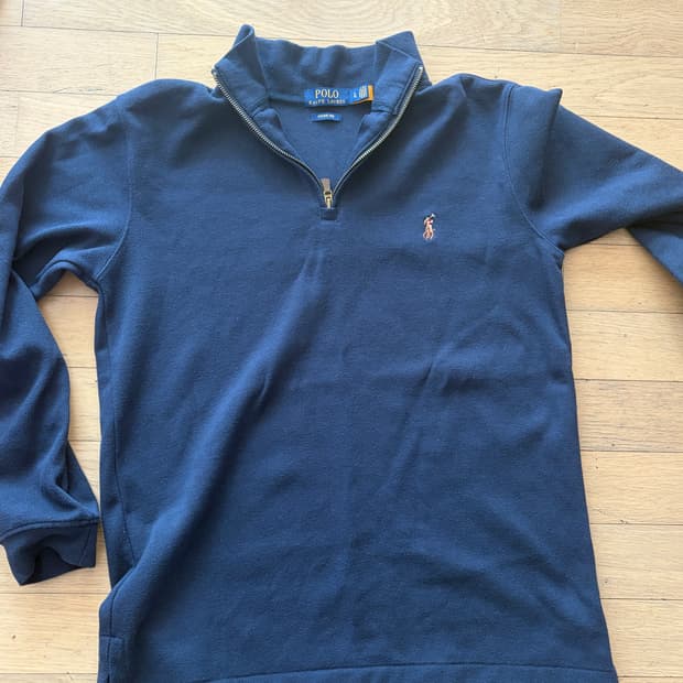 폴로 반집업