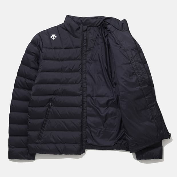 데상트 중경량 스텐드넥 다운 자켓 110