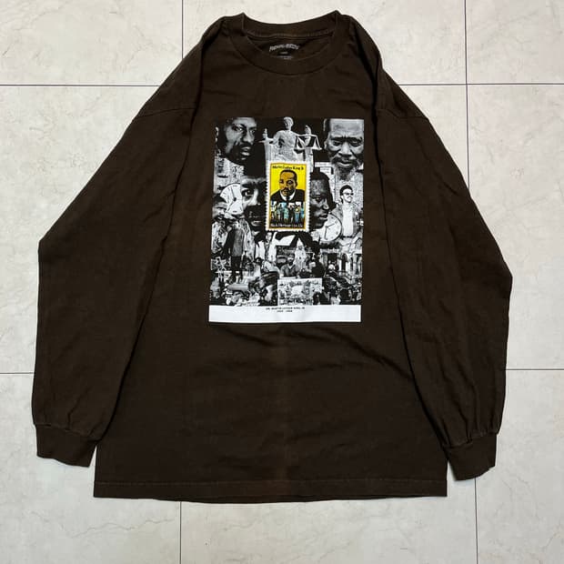 퍼킹어썸 마틴 루터 킹 브라운 롱슬리브 L