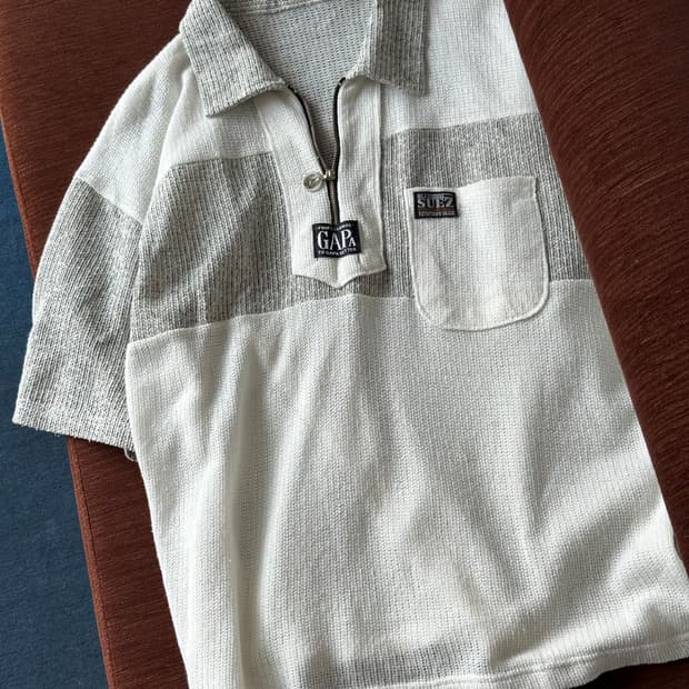 Loose gauge knit fabric polo tee