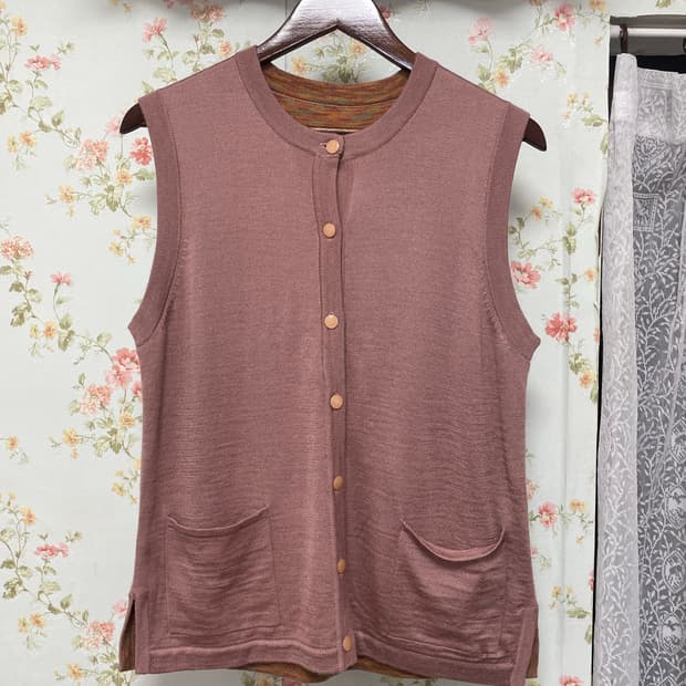 포켓 니트 베스트