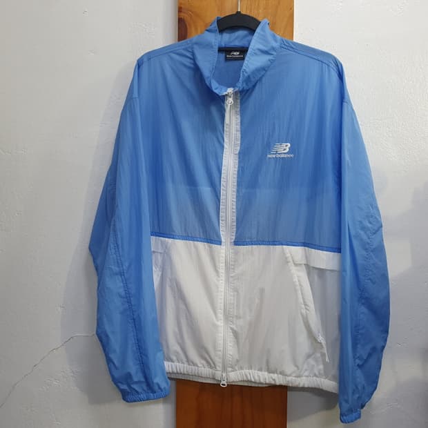 뉴발란스 바람막이 자켓(100)
