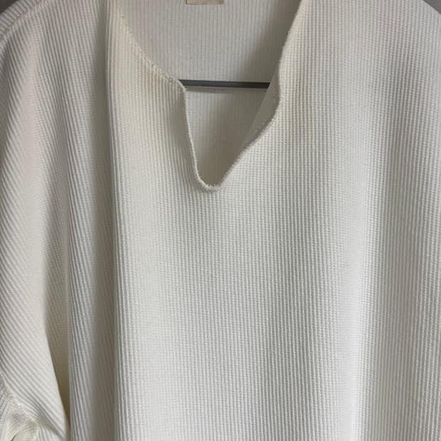 blurhms ROOTSTOCK 블럼스 와플 V슬릿 롱슬리브 (화이트)