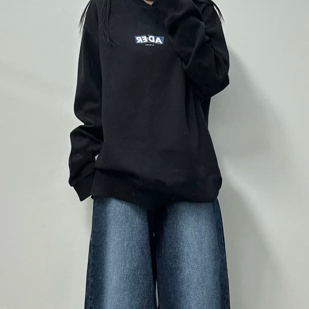 아더에러 OG 박스로고 블랙 맨투맨 