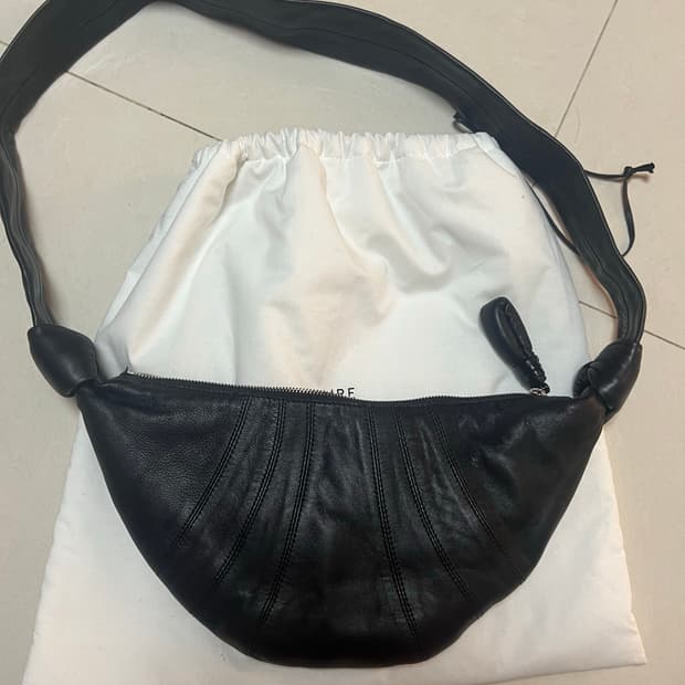 르메르 크루아상백 블랙 스몰 나파레더