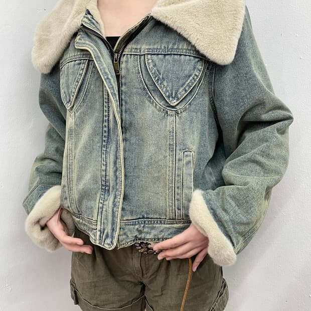 데님 퍼 절개 디테일 자켓 