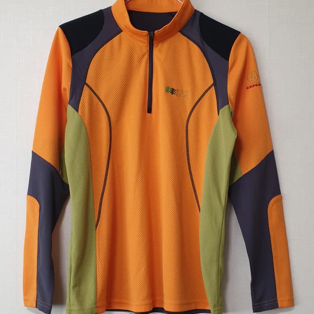 코오롱스포츠 여성 반집업 긴팔티 90~95사이즈 